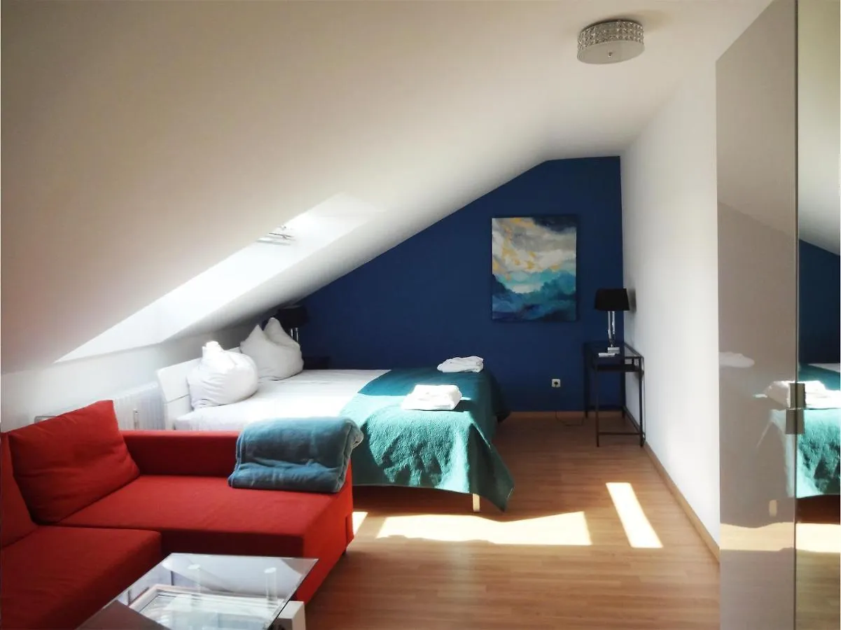 Schöne Wohnungen am Bahnhof in Dachau - 20 Min bis München Zentrum Apartment