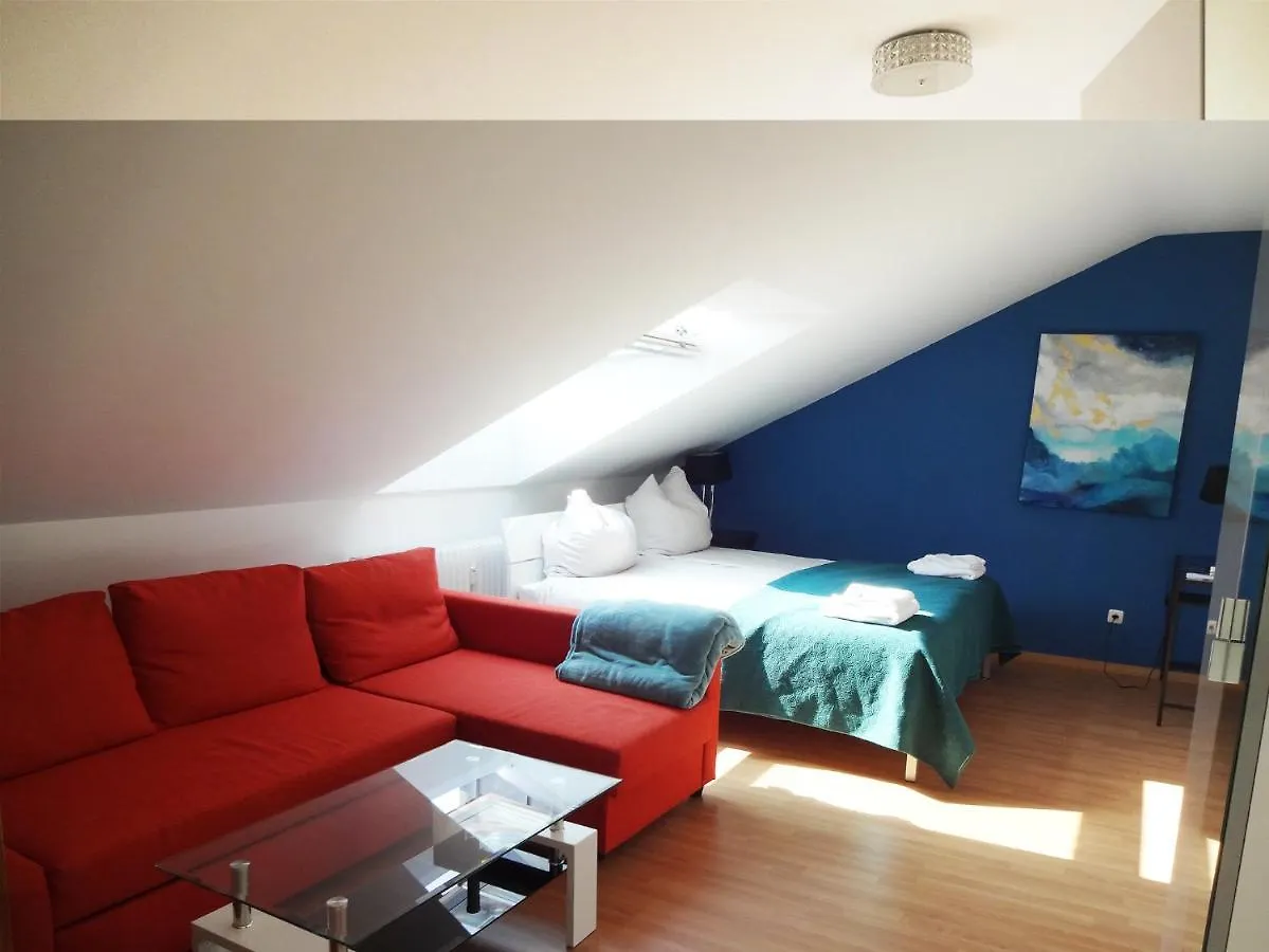 Schöne Wohnungen am Bahnhof in Dachau - 20 Min bis München Zentrum Apartment
