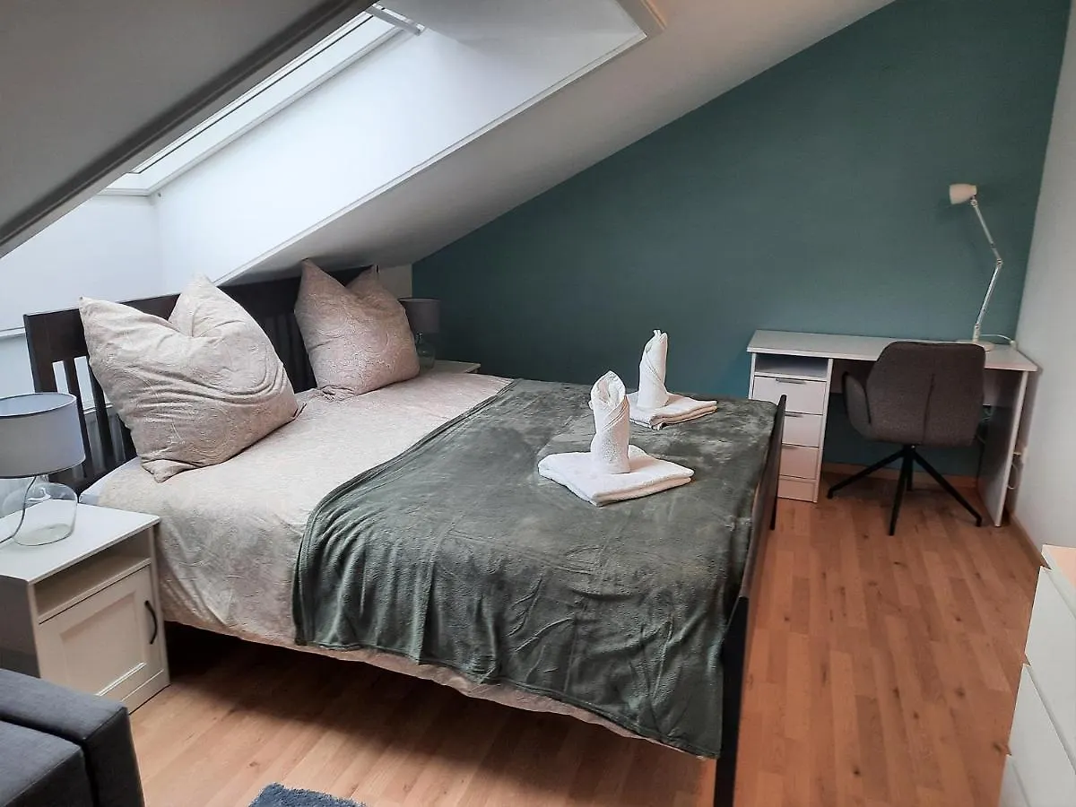 Schöne Wohnungen am Bahnhof in Dachau - 20 Min bis München Zentrum Apartment